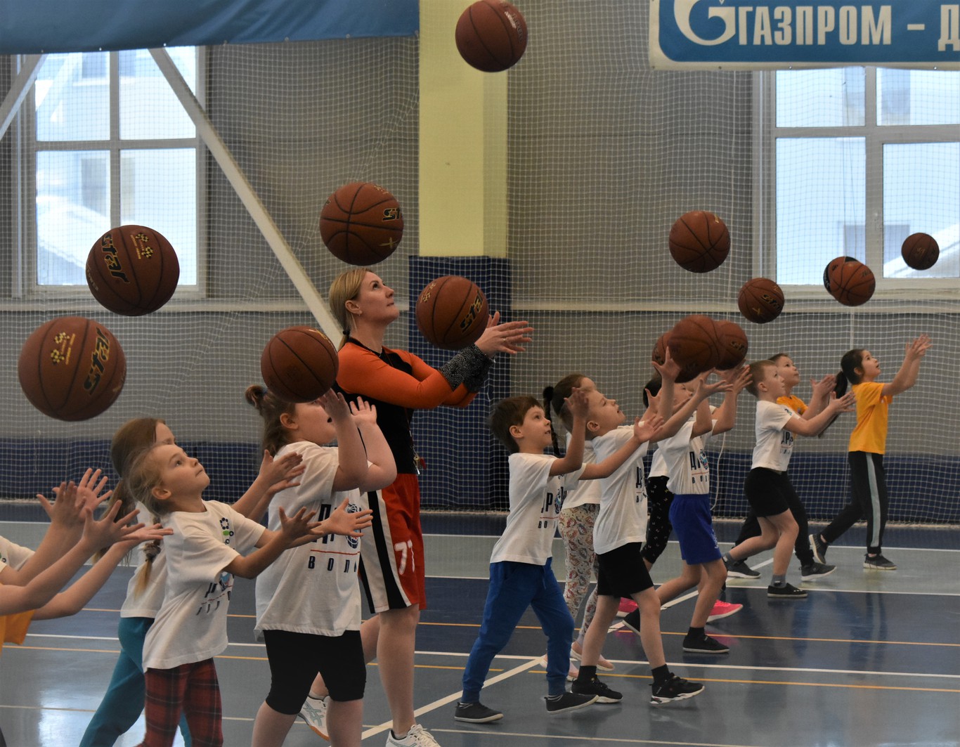 В Барнауле прошёл мастер-класс для ребят из спортивных школ и детских домов Алтайского края (фото)